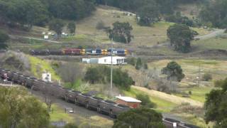 preview picture of video 'Loaded Whitehaven coal train departs Ardglen'