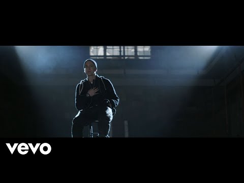 Eminem ft. Sia – Guts Over Fear