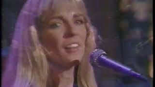 Carlene Carter - Come on Back live - Letterman 1990 (stereo)