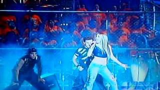 gloria aura-na na na(live)