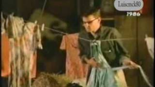 Something So Strong  -  Crowded House  (HQ Audio)