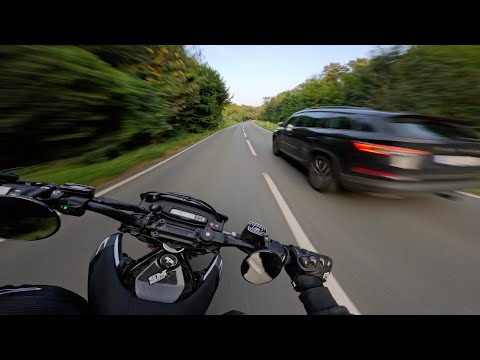 Straight Pipe Husqvarna 701 Terrorizes The City/ RAW Exhaust