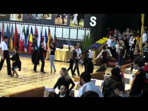 MIKE & ROXY - CAMPIONATUL NATIONAL AL ROMANIEI 2011 - JUNIOR II LATIN - INCALZIREA