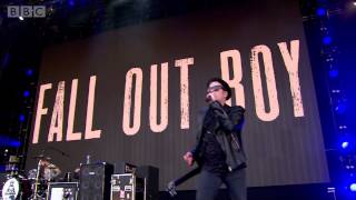 Fall Out Boy - My Songs Know What You Did In The Dark (Light Em Up) (Radio 1&#39;s Big Weekend 2015)