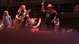 Jamey Johnson - By The Seat of Your Pants with his Dad and Daughter