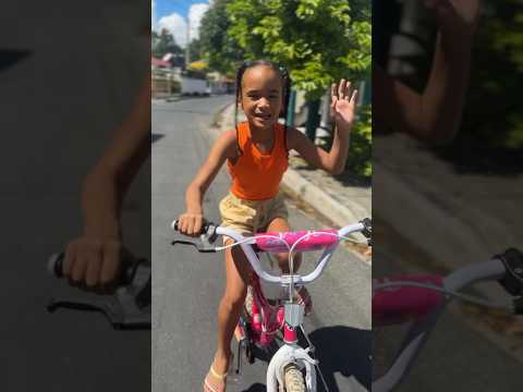 A girl learning to ride a bike 🚴‍♀️🤣 #funny #comedy #humor