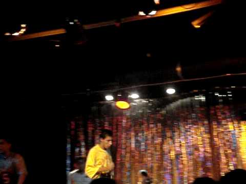 Genas En La Competi De Freestyle En El Teatro Concert