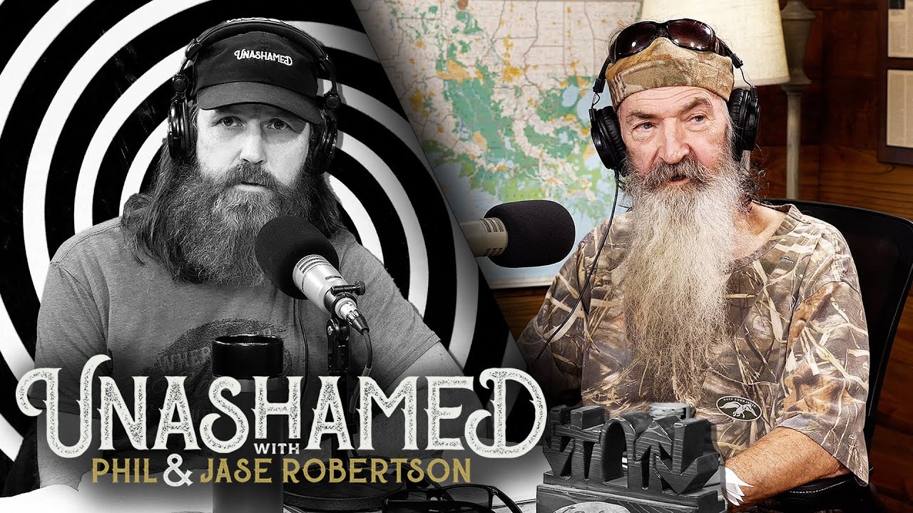Ep 775 | Jase Gets Trapped in the Twilight Zone at His Hotel & Uncle Si Loses Classified Docs