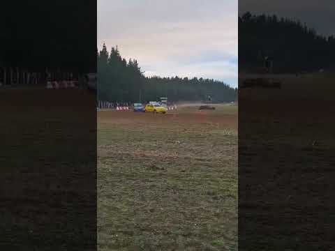 Al menos 14 lesionados deja accidente en pista de automovilismo en Yumbel