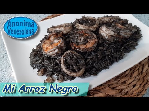 Arroz negro con camarones y calamares - Arroz en tinta de calamar