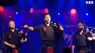 Red Hot Chilli Pipers - Let Me Entertain You, live im Musiktheater Rex, 08.11.22