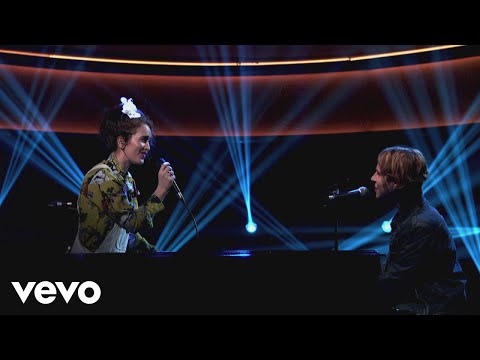 Tom Odell - Half As Good As You (Live from The Jonathan Ross Show) ft. Rae Morris