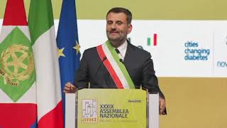 La relazione del presidente dell'Anci Antonio Decaro alla XXXIX assemblea annuale di Bergamo