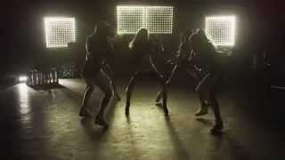 Ashley Roberts : Woman Up című klipje