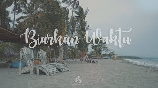 Download lagu near - biarkan waktu ft HLF [ an official lyric video ] mp3