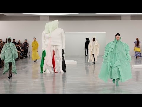 Issey Miyake Fall Winter 2025