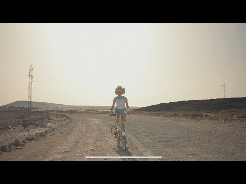 Kate Klein - STUCK (Official Music Video)