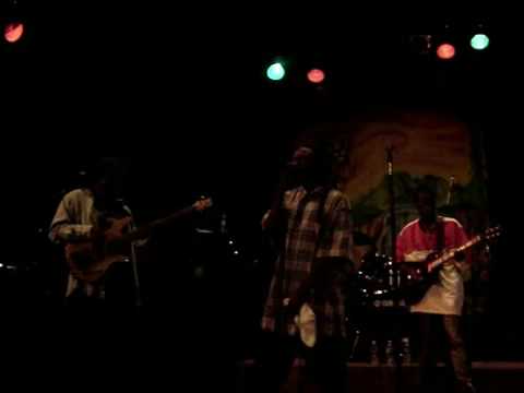 Ikahba Live @ Califas