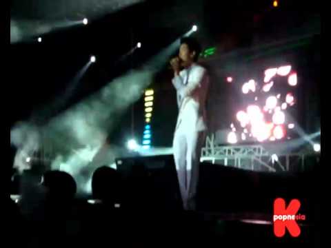 18062011 2AM Performing @ FantastikpopJKT