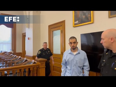 El atacante de Salman Rushdie es condenado a 25 años de cárcel por el intento de asesinato