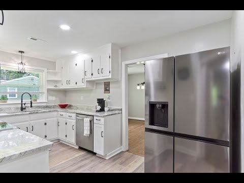 Beautifully Updated 3 Bedroom Home Near Yorktown | 0.75 Acres, Garage, Fireplace & Large Yard property video