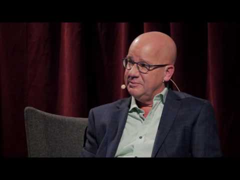 Drömmen om det röda – samtal med Nina Björk