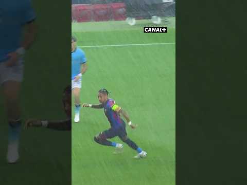 Raphinha, c’est trop grave 😭🛝

#ucl #fcbarcelona #raphinha