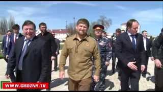 Рамзан Кадыров с гостями посадил «Дерево Победы»