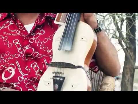 Naviin Gandharv Documentary on Naviin Gandharv & the Belabaharr ...Ragasthan ..khuri dunes