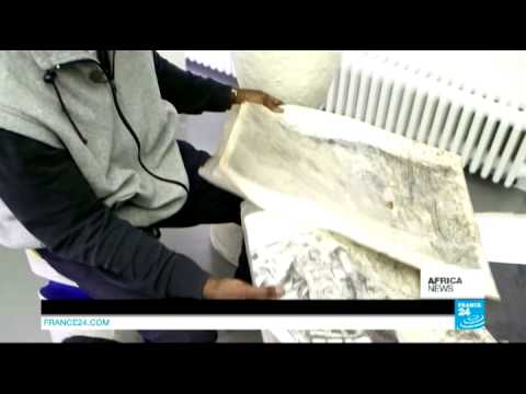 Looting in C.A.R.: famous fotographer Samuel Fosso reunited with his pictures