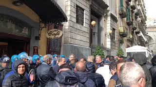 zingaretti-a-napoli-accolto-dalle-proteste-di-disoccupati