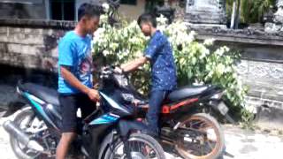 Download lagu satria fighter 1 iklan gokil mp3