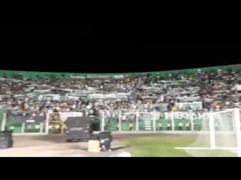 "Los De Siempre Alentando al Verde ðŸ¤™ðŸ¼ðŸ˜ŽðŸ’š" Barra: Los de Siempre &bull; Club: Oriente Petrolero