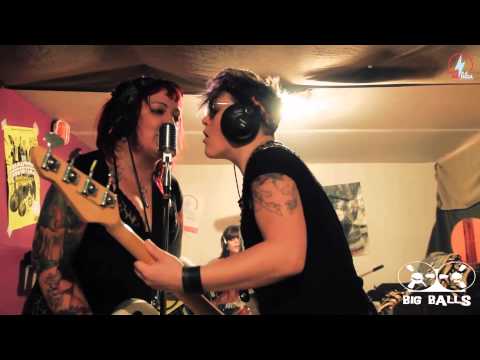 Horny Bitches Necromaniac Live BIG BALLS RADIO DE BLEU