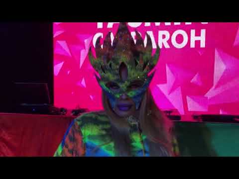 YASMIN CARRAROH l MEGA LIVE "DIVAS CURITIBA"