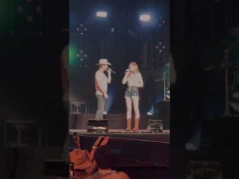 “Thinkin’ about You” - Dustin Lynch w/ Hailey James LIVE at Country Fest