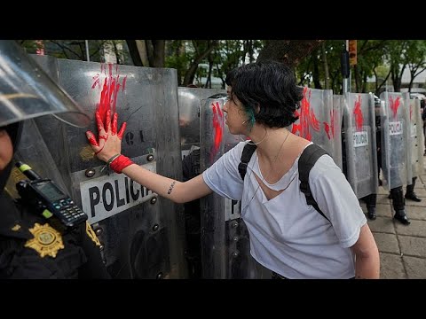 Video Thumbnail: WATCH: Demonstrators in Mexico City demand cutting ties with Israel