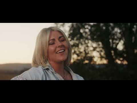 Kylie Jane - Saloon - Acoustic (Official)
