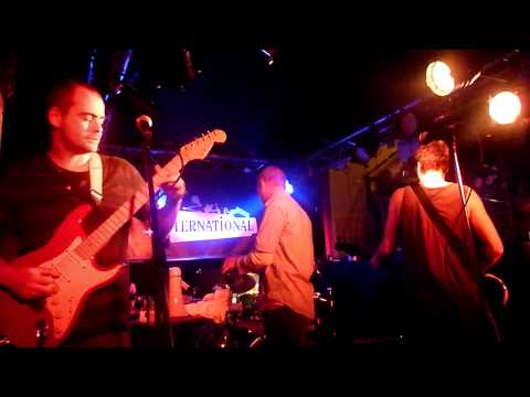 DLGZ Rock 5tet-Ghost Bird Song [HD] (L'International PARIS 2010)