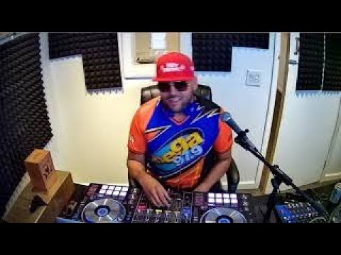 DJ ANEUDY EL GIGANTE SOLO BACHATA,SALSA & MERENGUE CLASICOS