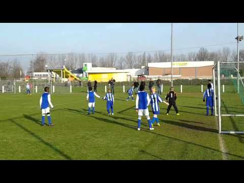 RVVH F2 tegen LMO F1 op 9-4-2016 - 1e helft