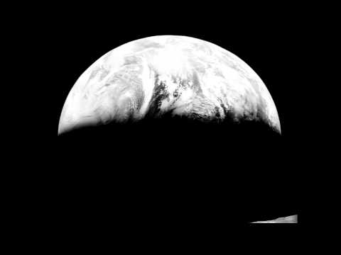 WOLNY X ALICJA WOJTCZAK X ESSENTIAL (prod.SKAILER)