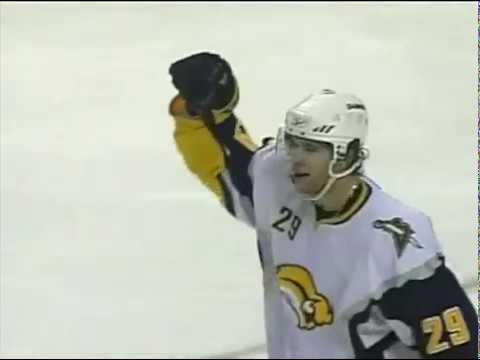 Jason Pominville Goal - Sabres vs. Bruins, 11/2/06
