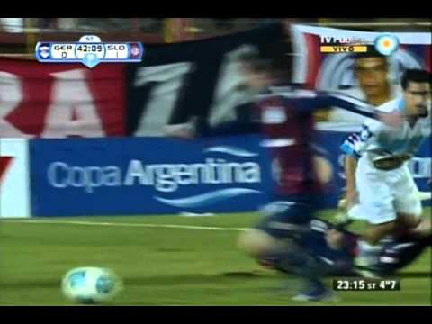 Planchazo a Buffarini y apenas amarilla