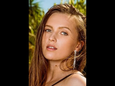 Stacy Cruz - Czech Republic Actress