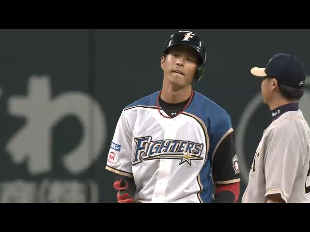 【2回裏】昇格即スタメンのファイターズ・岡 後輩から長打放ち「どや!!」 2015/9/13 F-Bs