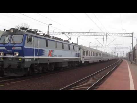 EP09-040 (EU: 150 040-0) z iC 37102 "MEHOFFER" (PRZEM.GŁ.-ZiEL.GÓR.) - przelot przez ŚW.KASiĘ