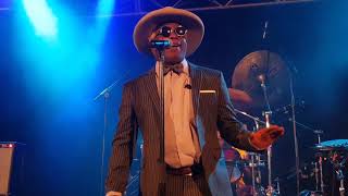 Living Colour - Middle Man