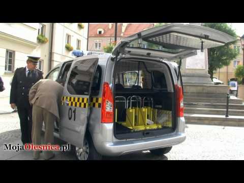 6.09.2010 Oleśnica - nowy radiowóz straży miejskiej