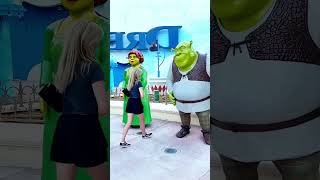 Download lagu Fiona Cemburu Saat Gadis Ini Foto Bareng Shrek 😱 mp3 Download lagu Fiona Cemburu Saat Gadis Ini Foto Bareng Shrek 😱 mp3